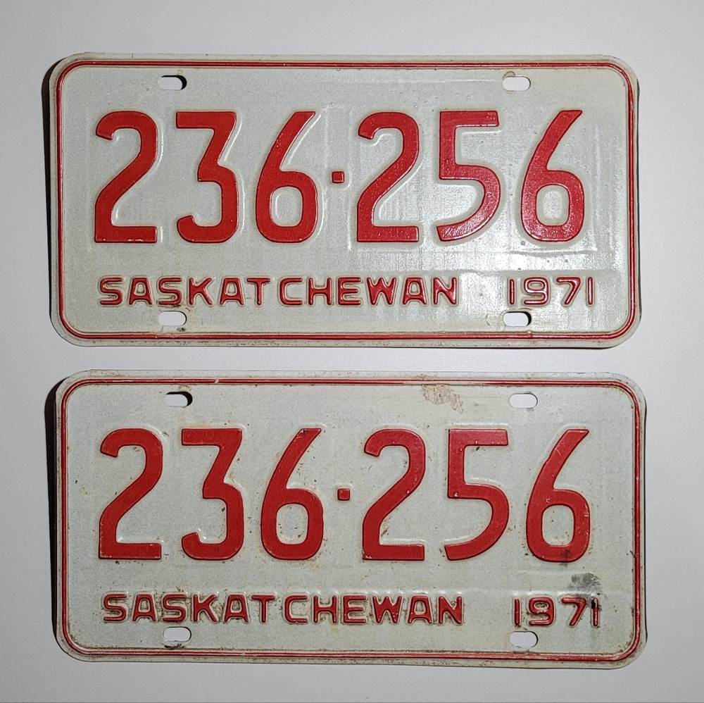 Original Set 1971 Saskatchewan License Plate.